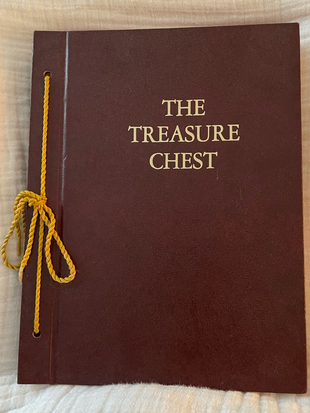 1965 The Treasure Chest A Heritage Album Containing 1064 Quotes Phrases Prayers